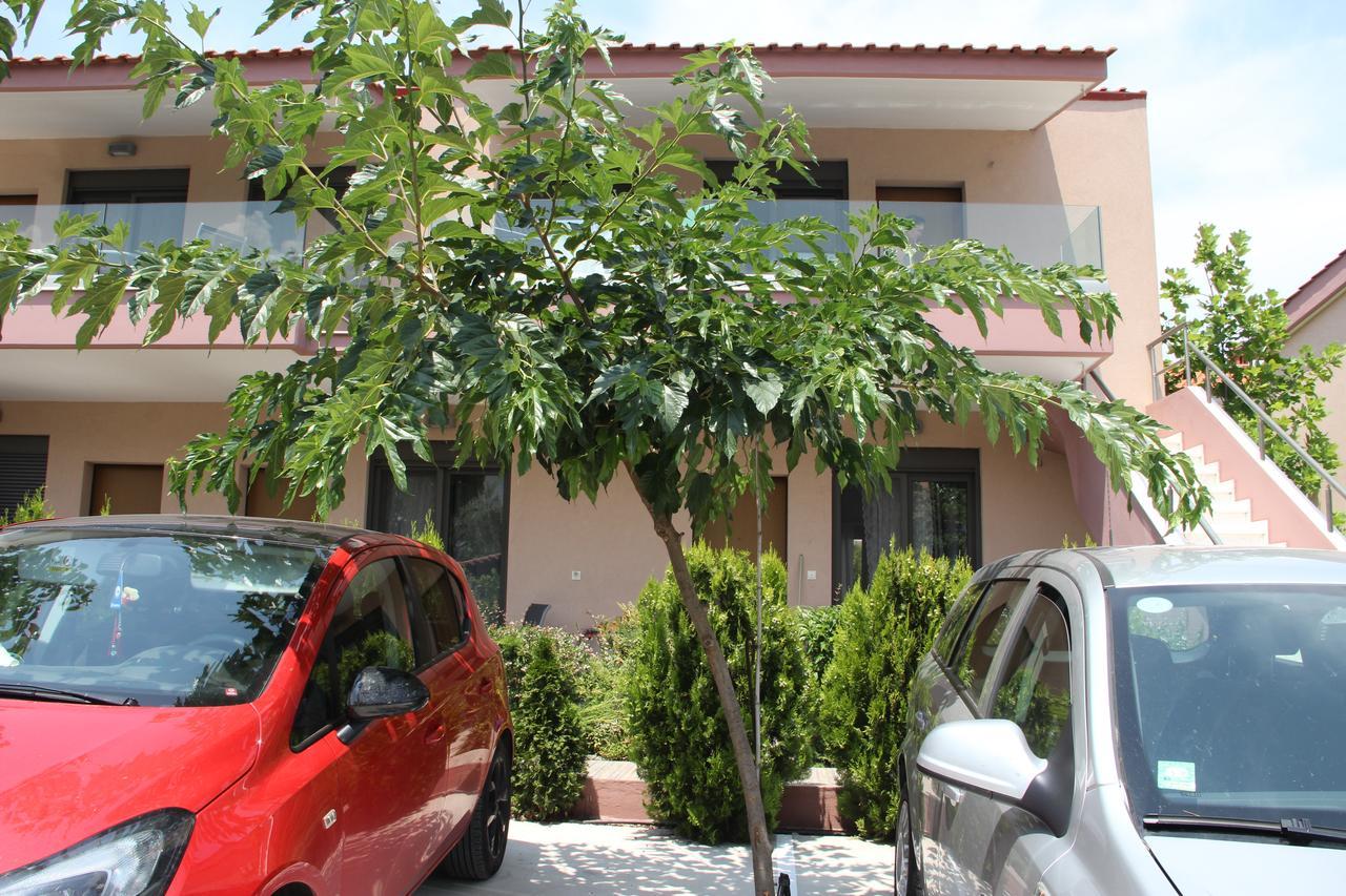 Polychrono Apartments מראה חיצוני תמונה